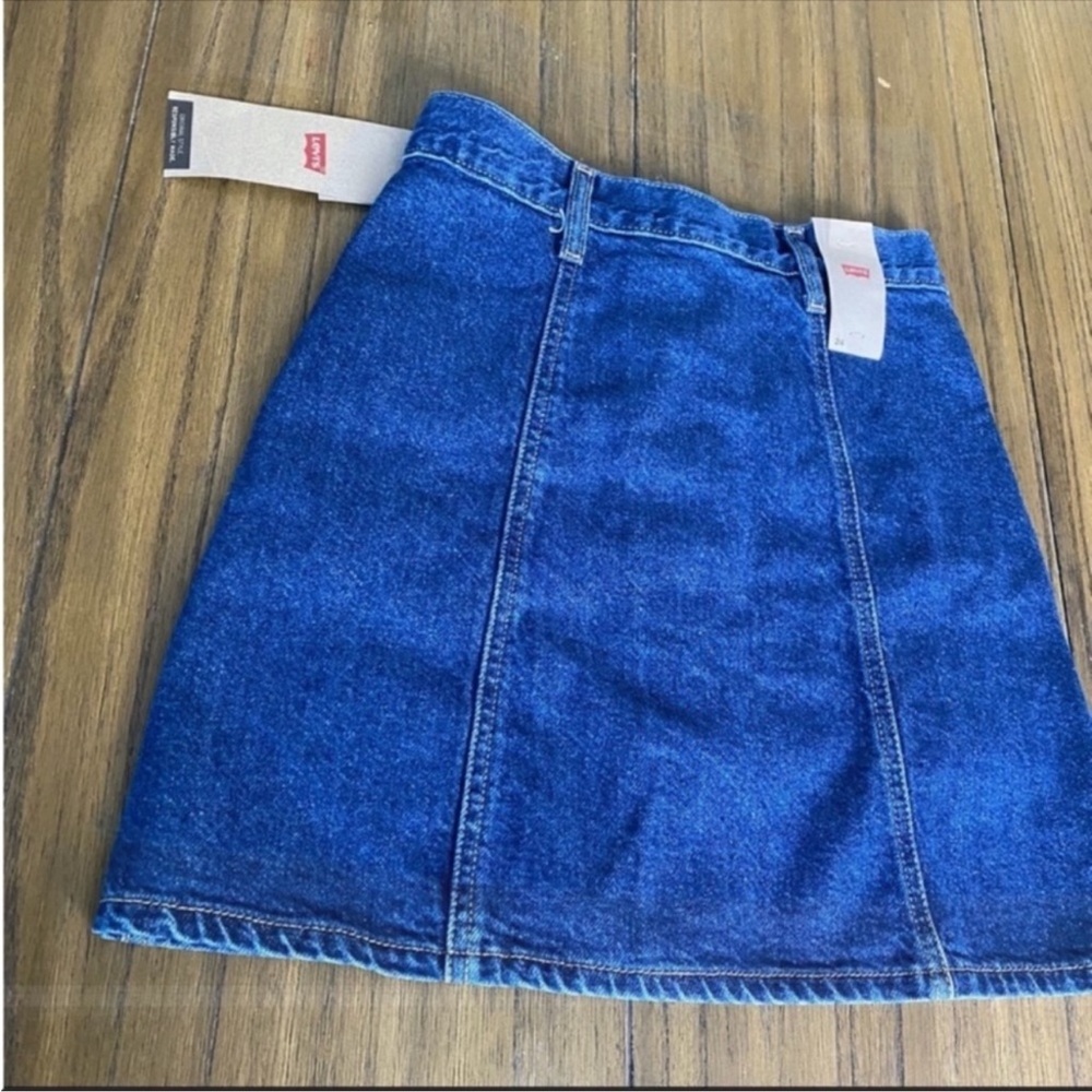 Levi's high rise button front denim skirt - Picture 2 of 8